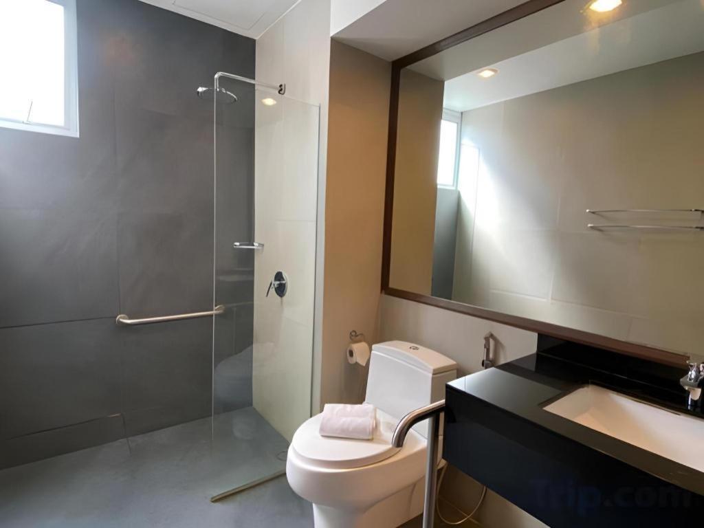 Kemena View Hotel كوشنج المظهر الخارجي الصورة